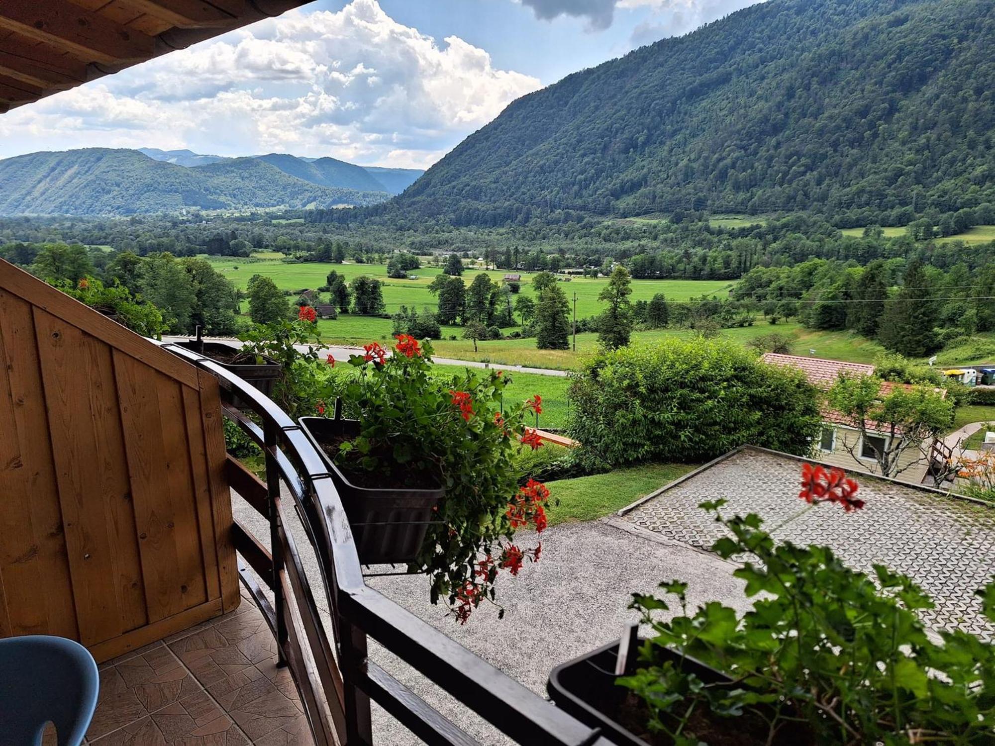 Holiday House Near The Soca River Толмин Екстериор снимка