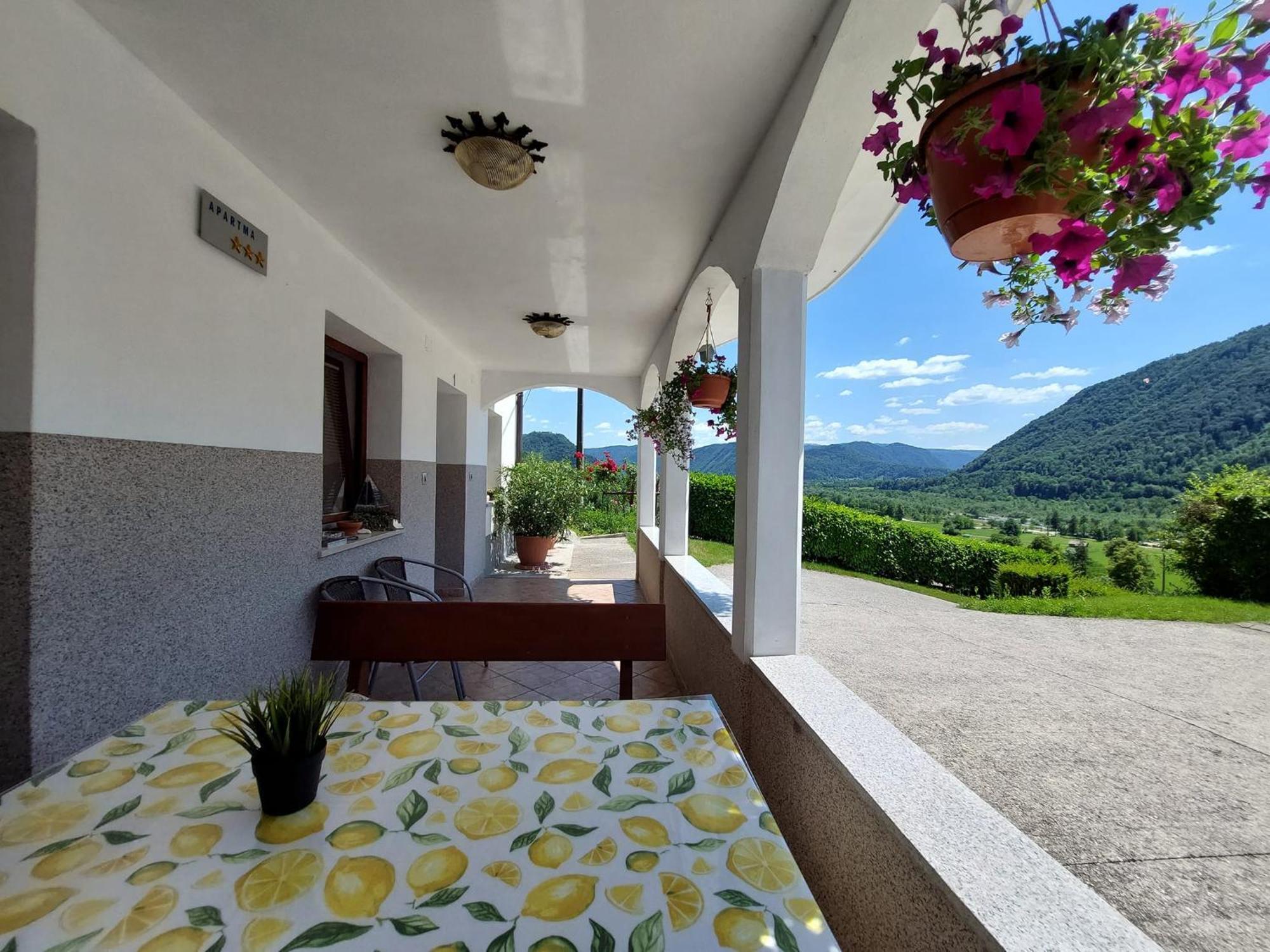Holiday House Near The Soca River Толмин Екстериор снимка